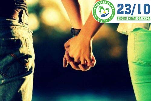 Chung thủy một vợ - một chồng để phòng tránh bệnh lậu ở miệng